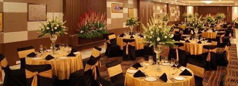 The Ocean Pearl Gardenia Hotel New Delhi 4*,